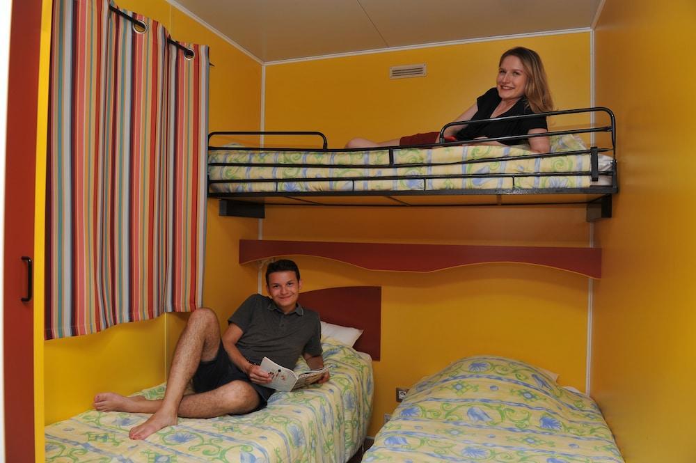 Hotel Camping De La Liez Peigney Exteriér fotografie